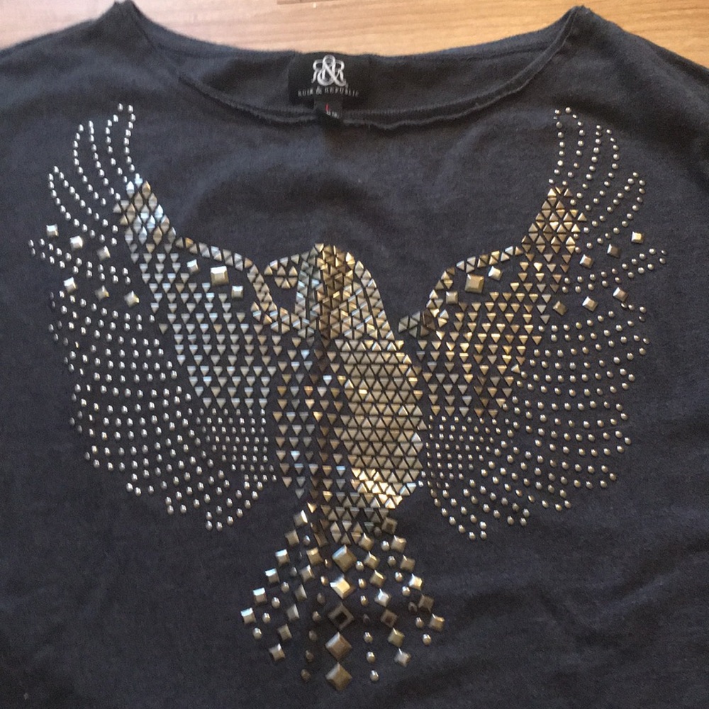 Rock & Republic 3/4 sleeve lightweight sweatshirt.